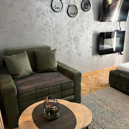 Apartman Didi2- Free Private Parking-Garage Novi Sad Dış mekan fotoğraf